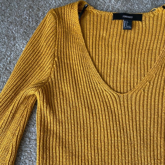 Mustard yellow crop sweater with bell sleeves - Picture 1 of 4